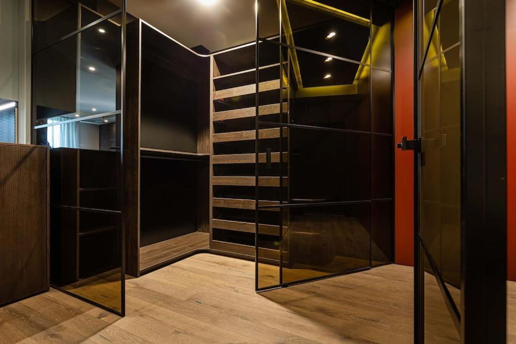 Luxury Apartment In The Superb Location Chisinau Luaran gambar